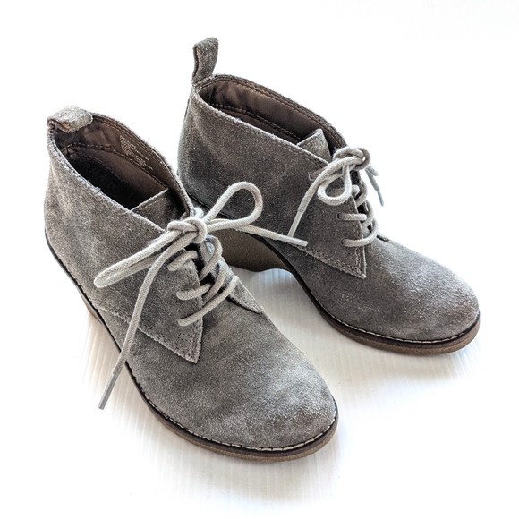 White Mountain Shoes - WHITE MOUNTAIN Lambert suede wedge oxford booties